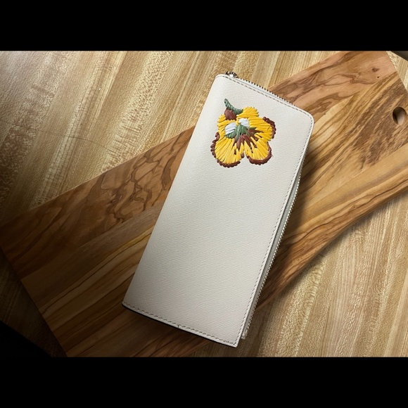 NWT 🏵️ Tory Burch Emerson Embroidery L Zip Continental Wallet - Picture 7 of 12